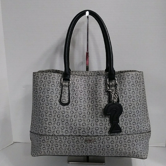 Guess Signature Logo Gray & Black Handbag With Key Chain *EUC* - Picture 1 of 14